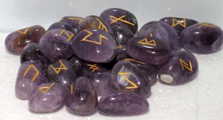 Amethyst rune set - Beyond The Veils