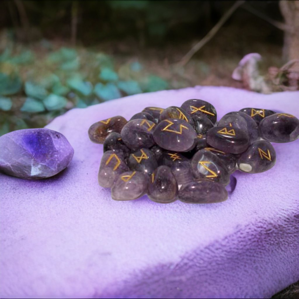 Amethyst rune set - Beyond The Veils